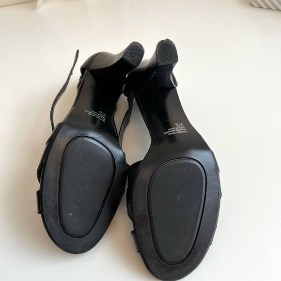 Alfani  Women Black LeatherStrap Sandals - Picture 3 of 10